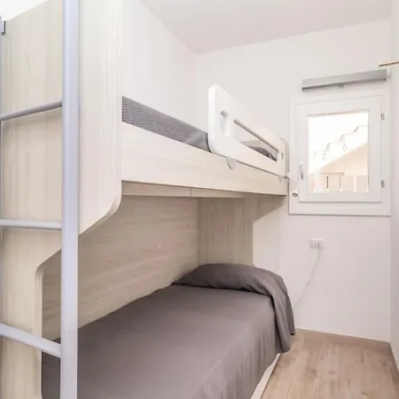 Stella Marina House * איזולה רוסה
